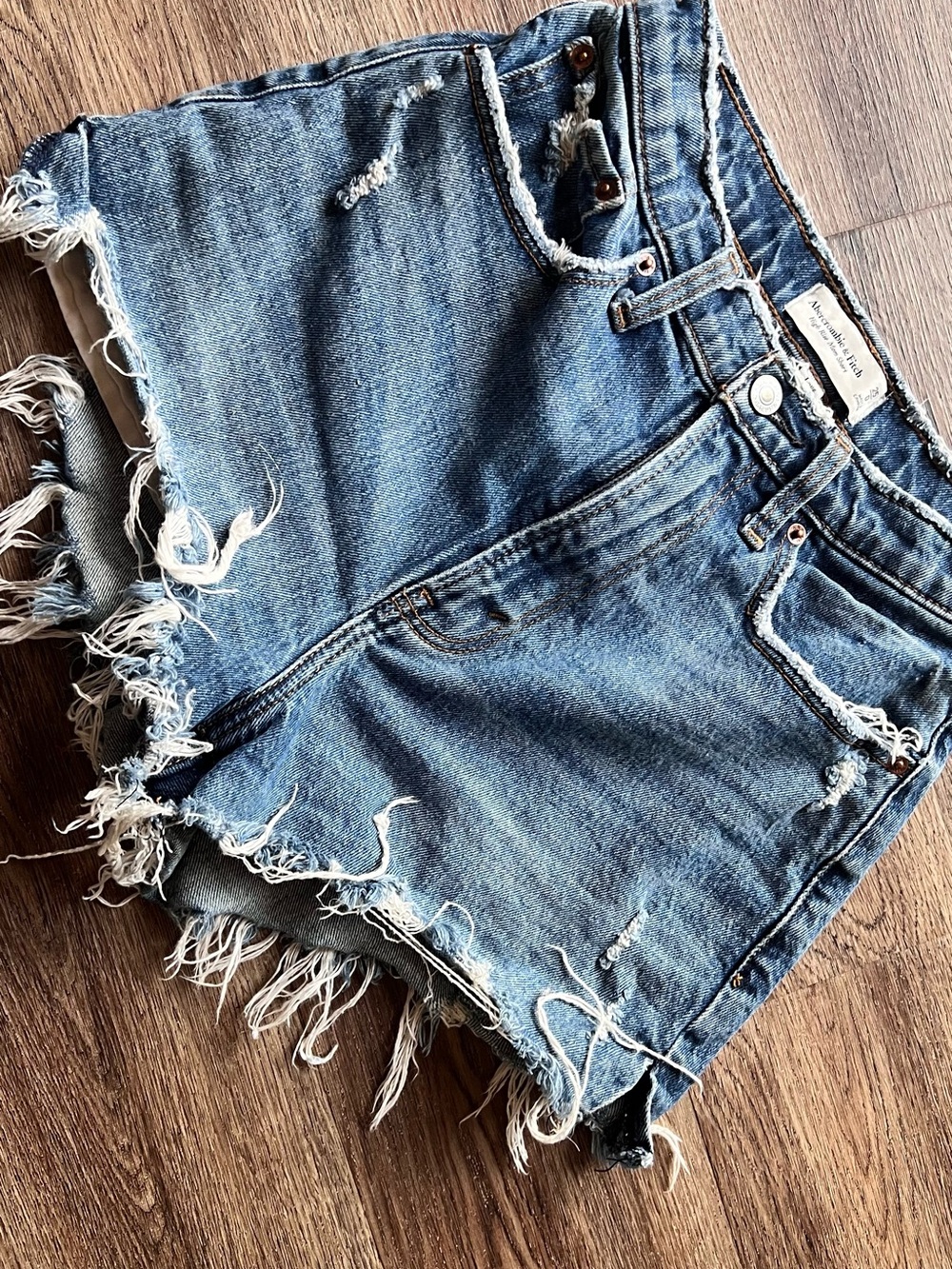 Abercrombie & Fitch Curve Love Shorts - Picture 4 of 5